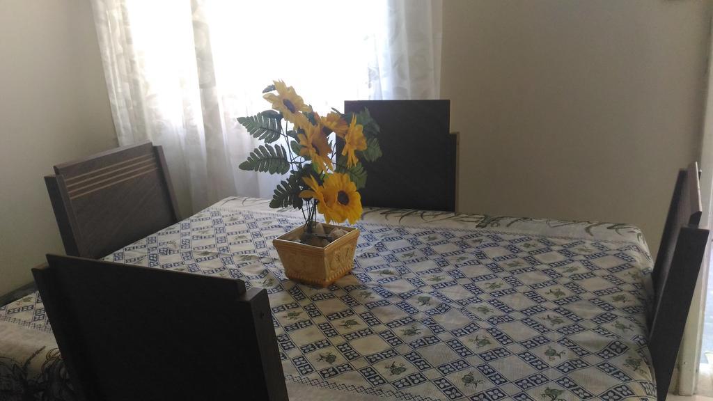 Dos Passaros Q2 Homestay *